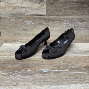 Vaneli Brown Peep Toe Kitten Heel Pumps Women's Size 6